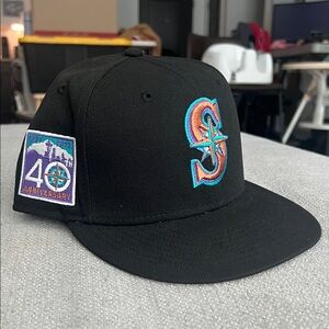 New Era Seattle Mariners Black Cap with Teal and Orange Logo